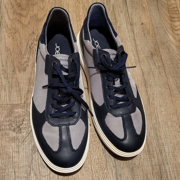 Navy and Gray Men's Sneakers - Picture 1 of 9